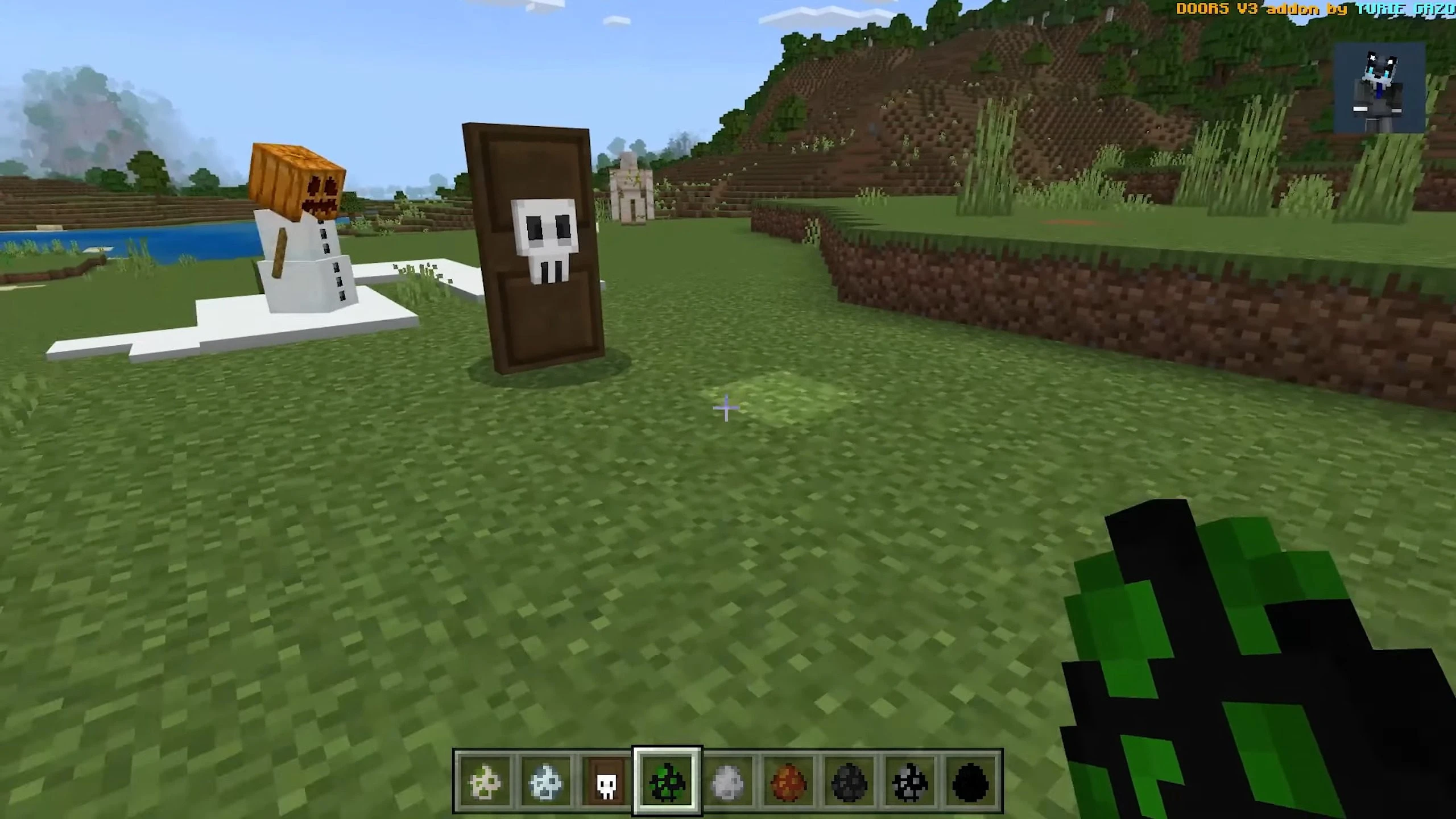 Roblox Doors Addon (1.19) – MCPE/Bedrock Mod — screenshot 1